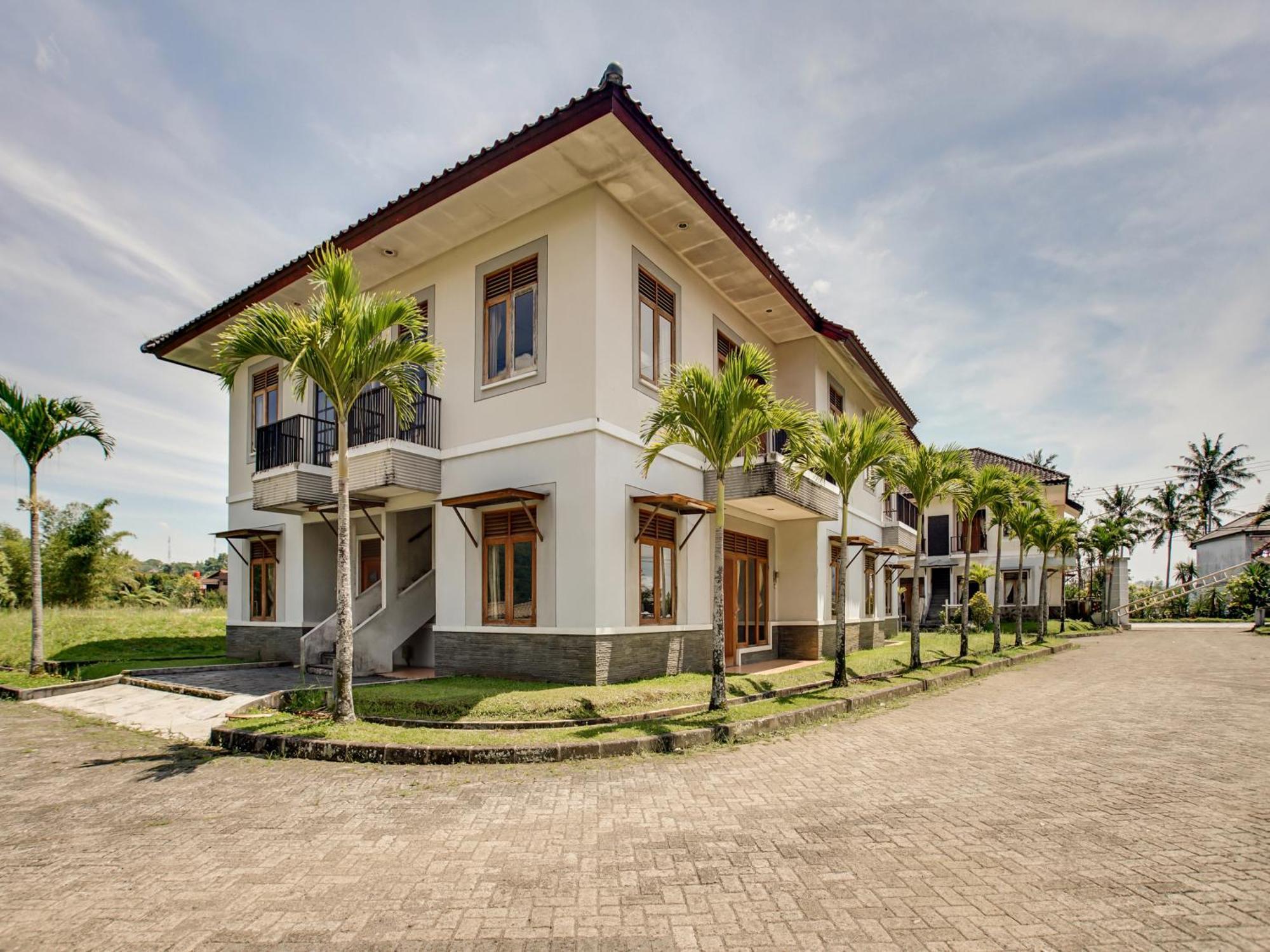 Oyo 3896 Villa Pesona Wisata Puncak Cianjur Eksteriør bilde