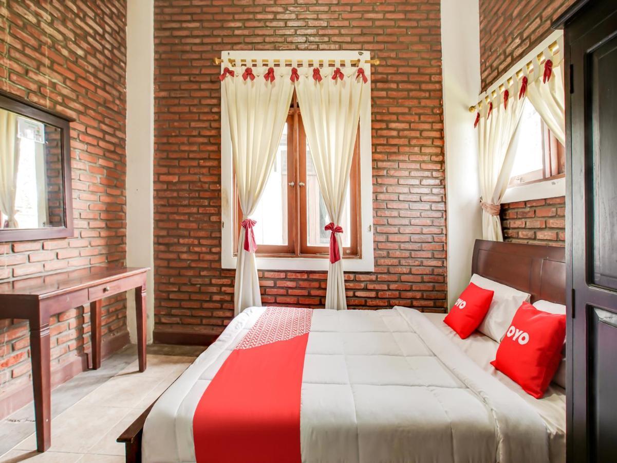 Oyo 3896 Villa Pesona Wisata Puncak Cianjur Eksteriør bilde
